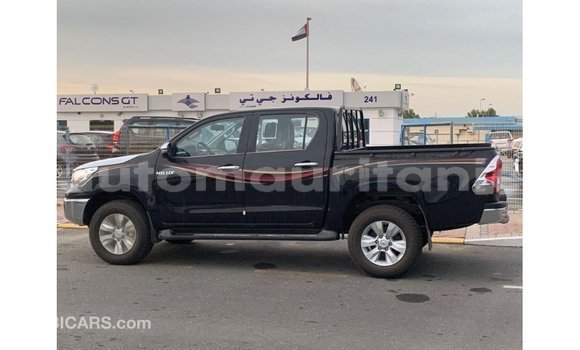 Acheter Import Voiture Toyota Hilux Noir à Import - Dubai, Adrar Acheter Import Voiture Toyota Hilux Noir à Import - Dubai, Adrar