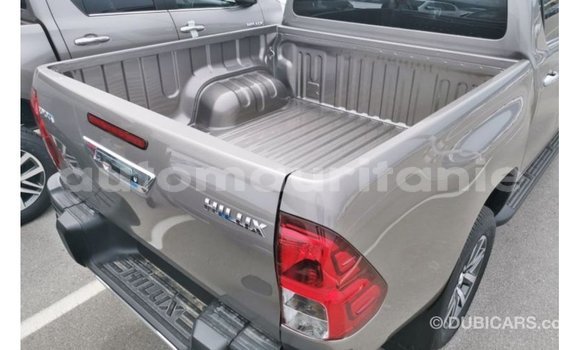 Acheter Import Voiture Toyota Hilux Autre à Import - Dubai, Adrar Acheter Import Voiture Toyota Hilux Autre à Import - Dubai, Adrar