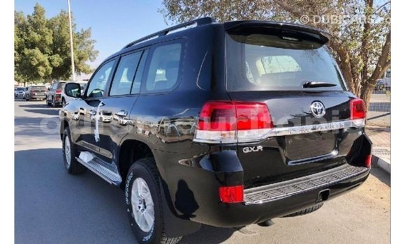 Acheter Import Voiture Toyota Land Cruiser Noir à Import - Dubai, Adrar Acheter Import Voiture Toyota Land Cruiser Noir à Import - Dubai, Adrar
