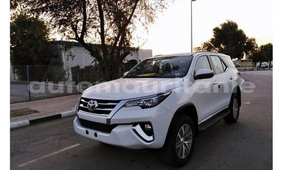 Buy Import Toyota Fortuner White Car in Import - Dubai in Adrar Buy Import Toyota Fortuner White Car in Import - Dubai in Adrar