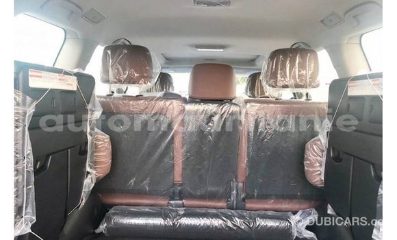 Acheter Import Voiture Toyota Land Cruiser Noir à Import - Dubai, Adrar Acheter Import Voiture Toyota Land Cruiser Noir à Import - Dubai, Adrar