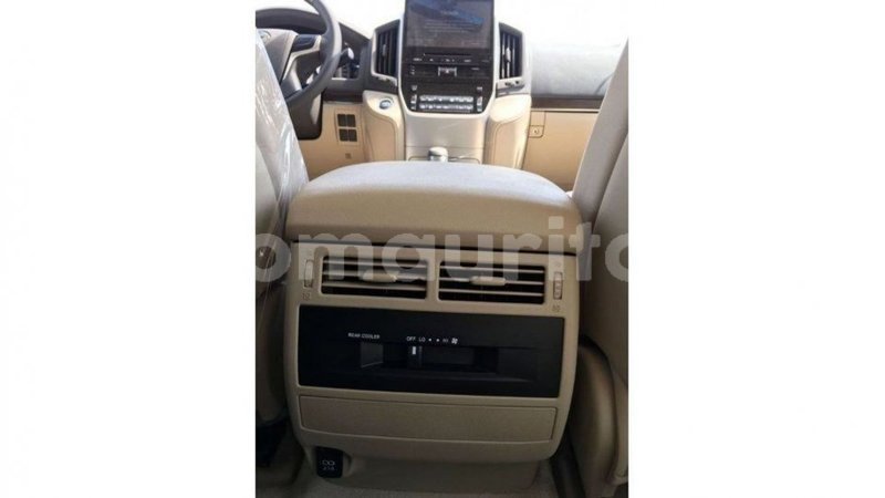 Big with watermark toyota land cruiser adrar import dubai 2423