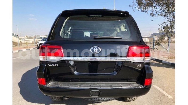Big with watermark toyota land cruiser adrar import dubai 2425