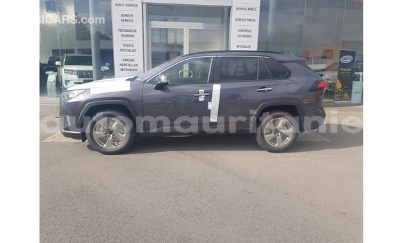 Acheter Import Utilitaire Toyota HiAce Autre à Import - Dubai, Adrar Acheter Import Utilitaire Toyota HiAce Autre à Import - Dubai, Adrar