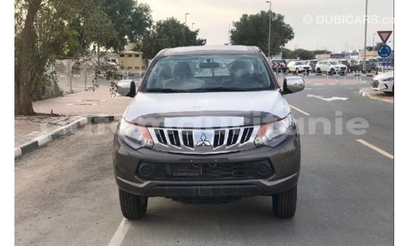 Acheter Import Voiture Mitsubishi L200 Marron à Import - Dubai, Adrar Acheter Import Voiture Mitsubishi L200 Marron à Import - Dubai, Adrar