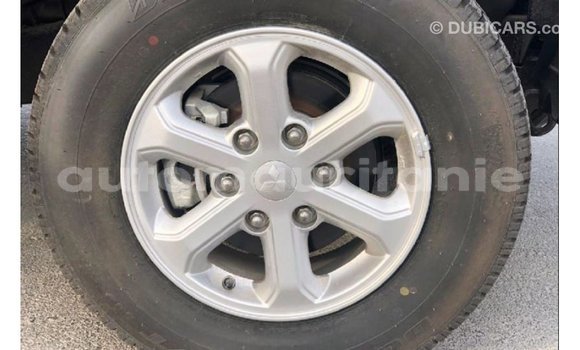 Acheter Import Voiture Mitsubishi L200 Marron à Import - Dubai, Adrar Acheter Import Voiture Mitsubishi L200 Marron à Import - Dubai, Adrar