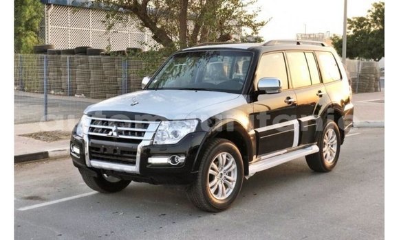 Acheter Import Voiture Mitsubishi Pajero Noir à Import - Dubai, Adrar Acheter Import Voiture Mitsubishi Pajero Noir à Import - Dubai, Adrar
