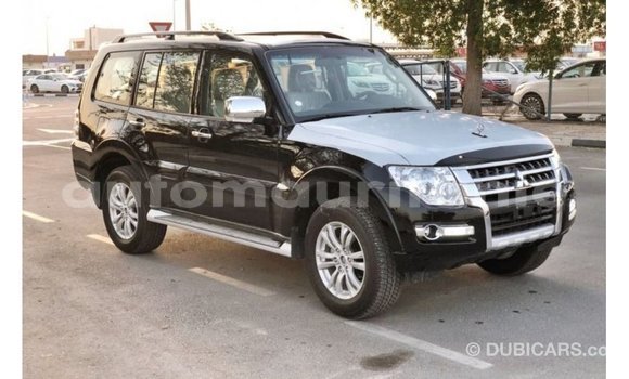 Acheter Import Voiture Mitsubishi Pajero Noir à Import - Dubai, Adrar Acheter Import Voiture Mitsubishi Pajero Noir à Import - Dubai, Adrar