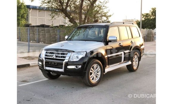 Acheter Import Voiture Mitsubishi Pajero Noir à Import - Dubai, Adrar Acheter Import Voiture Mitsubishi Pajero Noir à Import - Dubai, Adrar