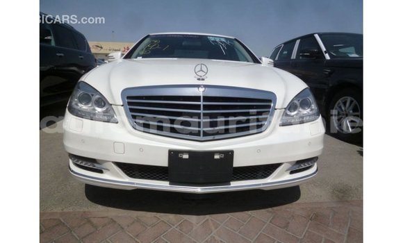 Acheter Import Voiture Mercedes-Benz 190 Blanc à Import - Dubai, Adrar Acheter Import Voiture Mercedes-Benz 190 Blanc à Import - Dubai, Adrar