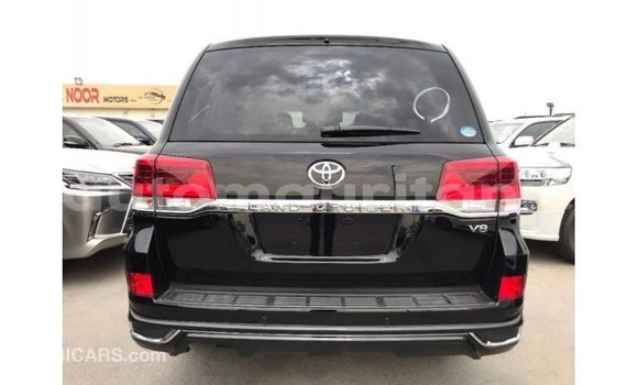 Acheter Import Voiture Toyota Land Cruiser Noir à Import - Dubai, Adrar Acheter Import Voiture Toyota Land Cruiser Noir à Import - Dubai, Adrar