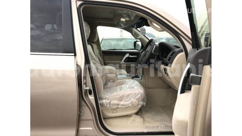 Big with watermark toyota land cruiser adrar import dubai 2452