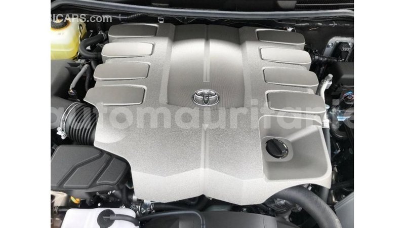 Big with watermark toyota land cruiser adrar import dubai 2452