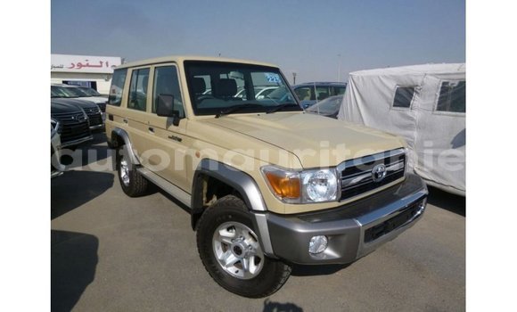 Buy Import Toyota Land Cruiser Beige Car in Import - Dubai in Adrar Buy Import Toyota Land Cruiser Beige Car in Import - Dubai in Adrar