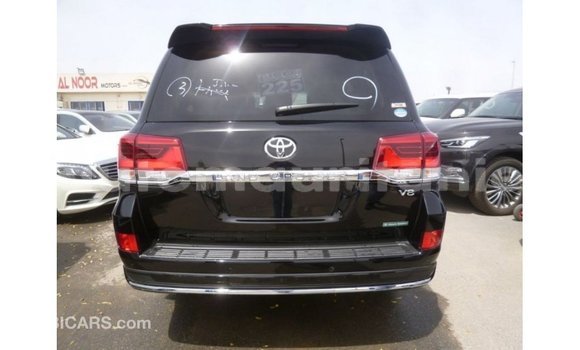 Acheter Import Voiture Toyota Land Cruiser Noir à Import - Dubai, Adrar Acheter Import Voiture Toyota Land Cruiser Noir à Import - Dubai, Adrar