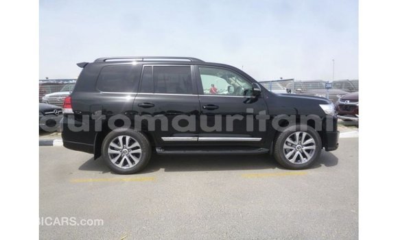 Acheter Import Voiture Toyota Land Cruiser Noir à Import - Dubai, Adrar Acheter Import Voiture Toyota Land Cruiser Noir à Import - Dubai, Adrar