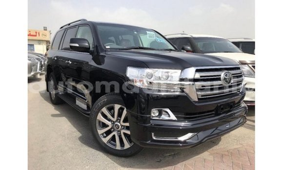 Acheter Import Voiture Toyota Land Cruiser Noir à Import - Dubai, Adrar Acheter Import Voiture Toyota Land Cruiser Noir à Import - Dubai, Adrar