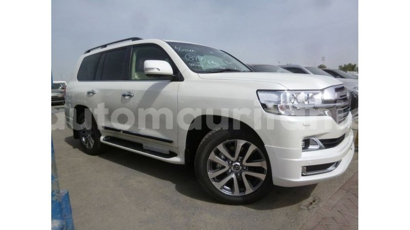 Big with watermark toyota land cruiser adrar import dubai 2458