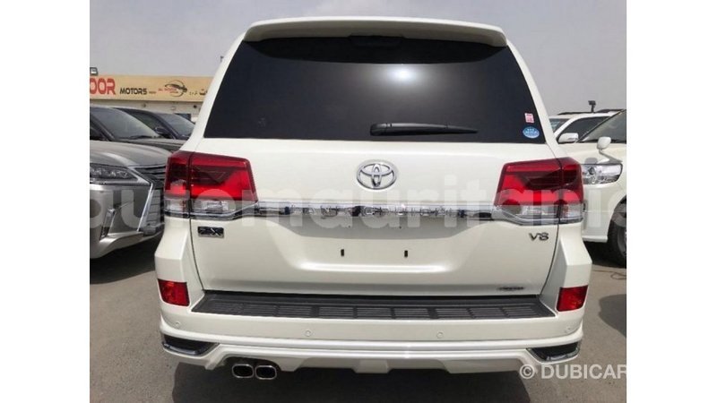Big with watermark toyota land cruiser adrar import dubai 2465