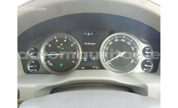 Buy Import Toyota Land Cruiser White Car in Import - Dubai in Adrar Buy Import Toyota Land Cruiser White Car in Import - Dubai in Adrar