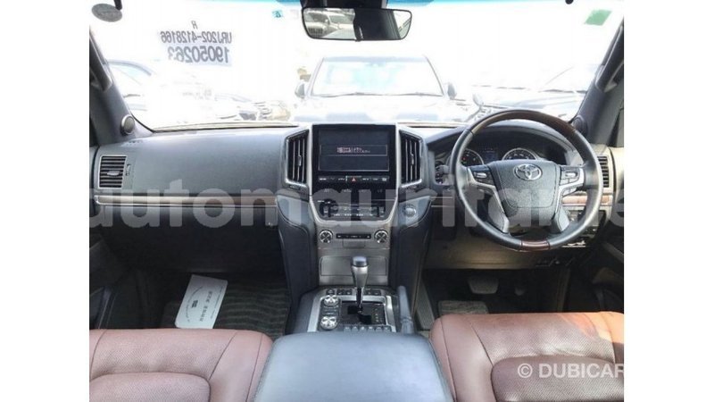 Big with watermark toyota land cruiser adrar import dubai 2467
