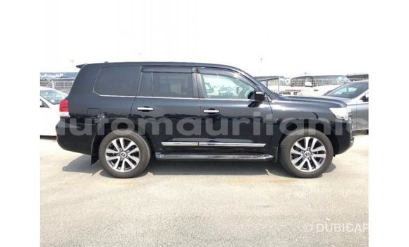 Acheter Import Voiture Toyota Land Cruiser Noir à Import - Dubai, Adrar Acheter Import Voiture Toyota Land Cruiser Noir à Import - Dubai, Adrar