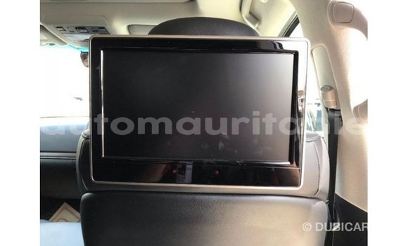 Acheter Import Voiture Toyota Land Cruiser Blanc à Import - Dubai, Adrar Acheter Import Voiture Toyota Land Cruiser Blanc à Import - Dubai, Adrar