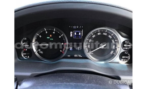 Acheter Import Voiture Toyota Land Cruiser Blanc à Import - Dubai, Adrar Acheter Import Voiture Toyota Land Cruiser Blanc à Import - Dubai, Adrar