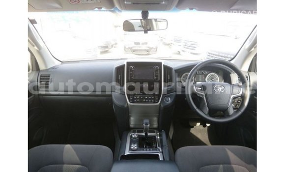 Acheter Import Voiture Toyota Land Cruiser Noir à Import - Dubai, Adrar Acheter Import Voiture Toyota Land Cruiser Noir à Import - Dubai, Adrar