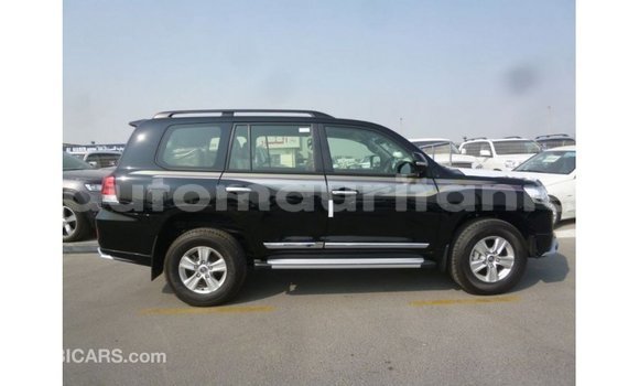 Acheter Import Voiture Toyota Land Cruiser Noir à Import - Dubai, Adrar Acheter Import Voiture Toyota Land Cruiser Noir à Import - Dubai, Adrar