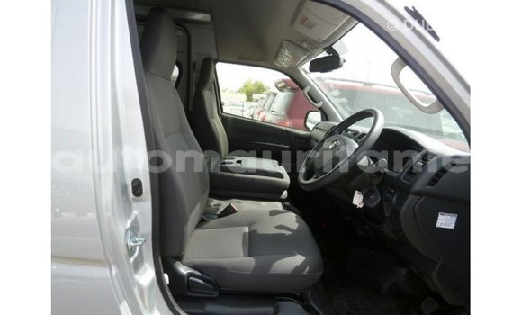 Acheter Import Voiture Toyota Hiace Autre à Import - Dubai, Adrar Acheter Import Voiture Toyota Hiace Autre à Import - Dubai, Adrar