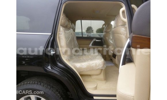 Buy Import Toyota Land Cruiser Black Car in Import - Dubai in Adrar Buy Import Toyota Land Cruiser Black Car in Import - Dubai in Adrar