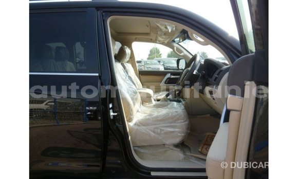 Acheter Import Voiture Toyota Land Cruiser Noir à Import - Dubai, Adrar Acheter Import Voiture Toyota Land Cruiser Noir à Import - Dubai, Adrar