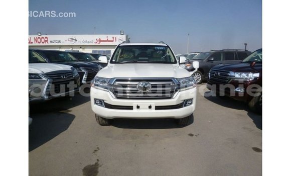 Acheter Import Voiture Toyota Land Cruiser Blanc à Import - Dubai, Adrar Acheter Import Voiture Toyota Land Cruiser Blanc à Import - Dubai, Adrar