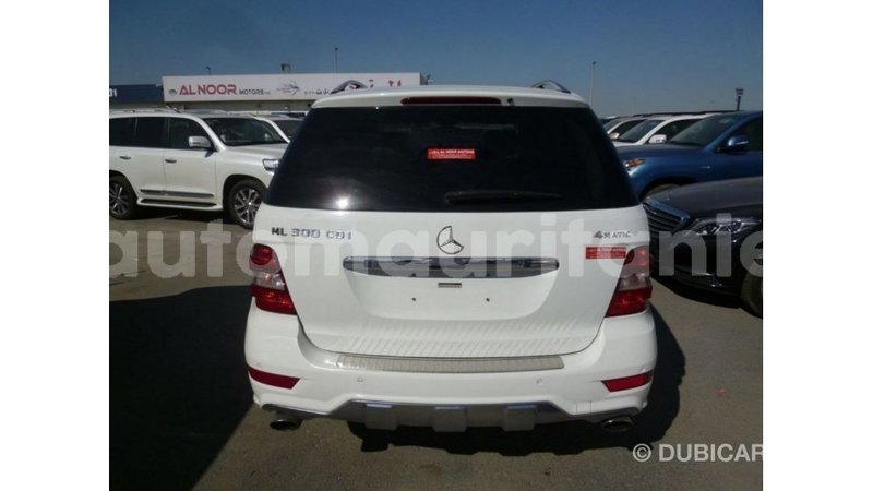 Big with watermark mercedes benz 190 adrar import dubai 2493