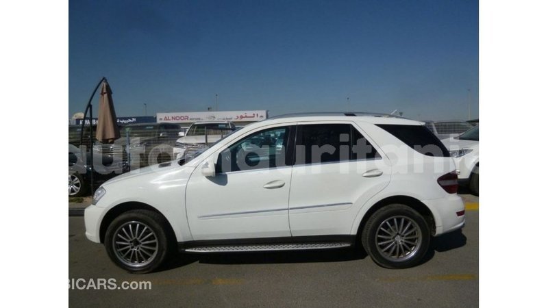 Big with watermark mercedes benz 190 adrar import dubai 2493