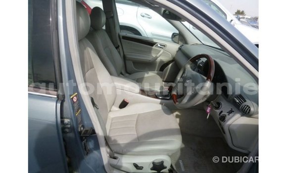 Acheter Import Voiture Mercedes-Benz 190 Bleu à Import - Dubai, Adrar Acheter Import Voiture Mercedes-Benz 190 Bleu à Import - Dubai, Adrar