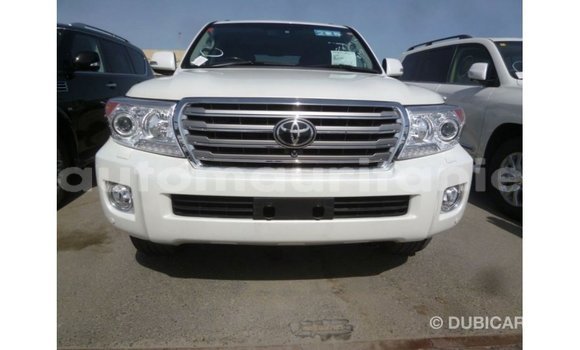 Acheter Import Voiture Toyota Land Cruiser Blanc à Import - Dubai, Adrar Acheter Import Voiture Toyota Land Cruiser Blanc à Import - Dubai, Adrar
