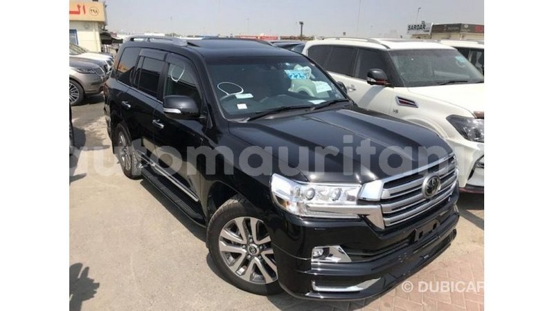 Big with watermark toyota land cruiser adrar import dubai 2502