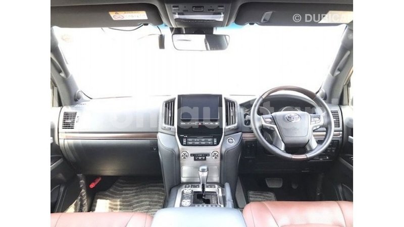 Big with watermark toyota land cruiser adrar import dubai 2502