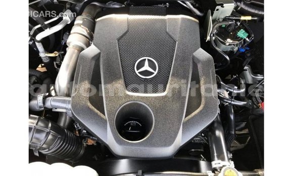 Acheter Import Voiture Mercedes-Benz 250 Noir à Import - Dubai, Adrar Acheter Import Voiture Mercedes-Benz 250 Noir à Import - Dubai, Adrar