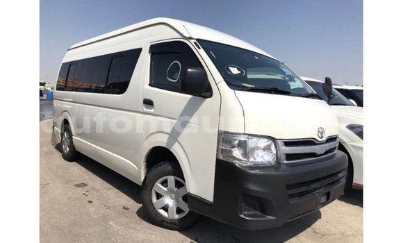 Acheter Import Voiture Toyota Hiace Blanc à Import - Dubai, Adrar Acheter Import Voiture Toyota Hiace Blanc à Import - Dubai, Adrar