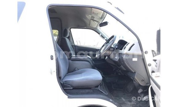 Acheter Import Voiture Toyota Hiace Blanc à Import - Dubai, Adrar Acheter Import Voiture Toyota Hiace Blanc à Import - Dubai, Adrar