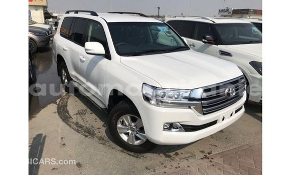 Buy Import Toyota Land Cruiser White Car in Import - Dubai in Adrar Buy Import Toyota Land Cruiser White Car in Import - Dubai in Adrar