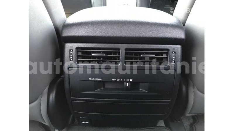 Big with watermark toyota land cruiser adrar import dubai 2506