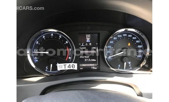 Acheter Import Voiture Toyota Corolla Blanc à Import - Dubai, Adrar Acheter Import Voiture Toyota Corolla Blanc à Import - Dubai, Adrar