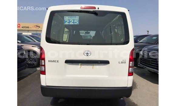 Acheter Import Voiture Toyota Hiace Blanc à Import - Dubai, Adrar Acheter Import Voiture Toyota Hiace Blanc à Import - Dubai, Adrar