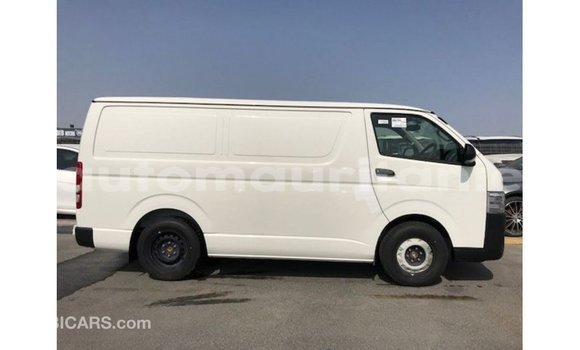 Acheter Import Voiture Toyota Hiace Blanc à Import - Dubai, Adrar Acheter Import Voiture Toyota Hiace Blanc à Import - Dubai, Adrar