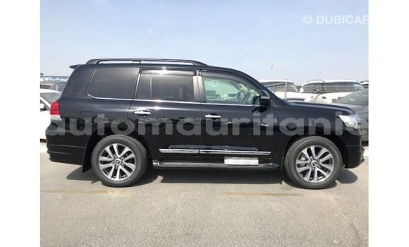 Acheter Import Voiture Toyota Land Cruiser Noir à Import - Dubai, Adrar Acheter Import Voiture Toyota Land Cruiser Noir à Import - Dubai, Adrar