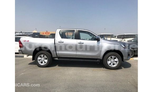 Acheter Import Voiture Toyota Hilux Autre à Import - Dubai, Adrar Acheter Import Voiture Toyota Hilux Autre à Import - Dubai, Adrar